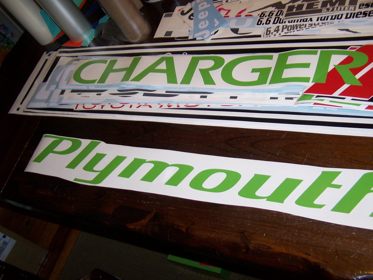 PLYMOUTH WINDSHIELD WINDOW VINYL DECAL STICKER CHOOSE COLOR & SIZE