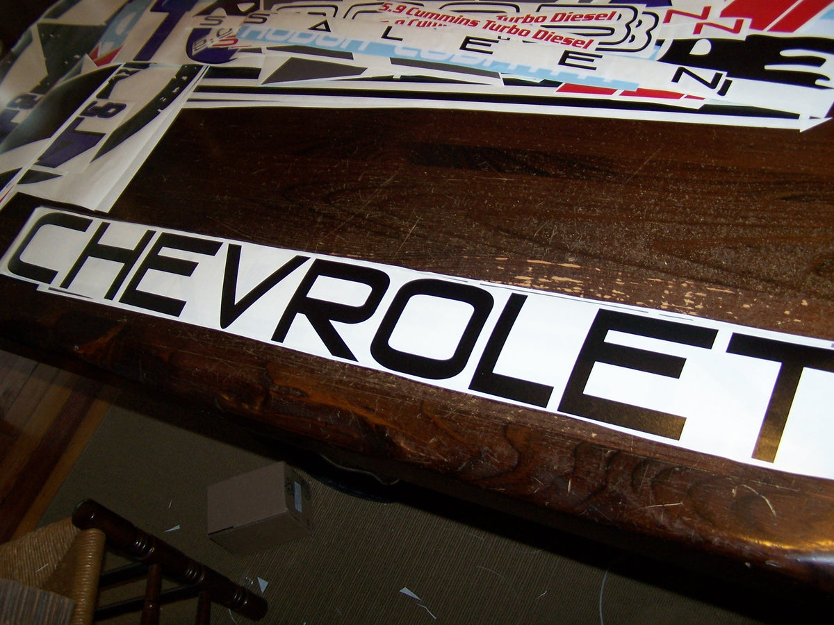 CHEVROLET WINDSHIELD / WINDOW STICKER DECAL CHOOSE SIZE & COLOR
