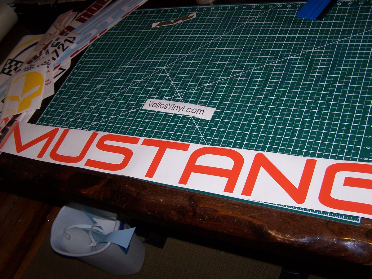 MUSTANG WINDSHIELD DECAL BANNER