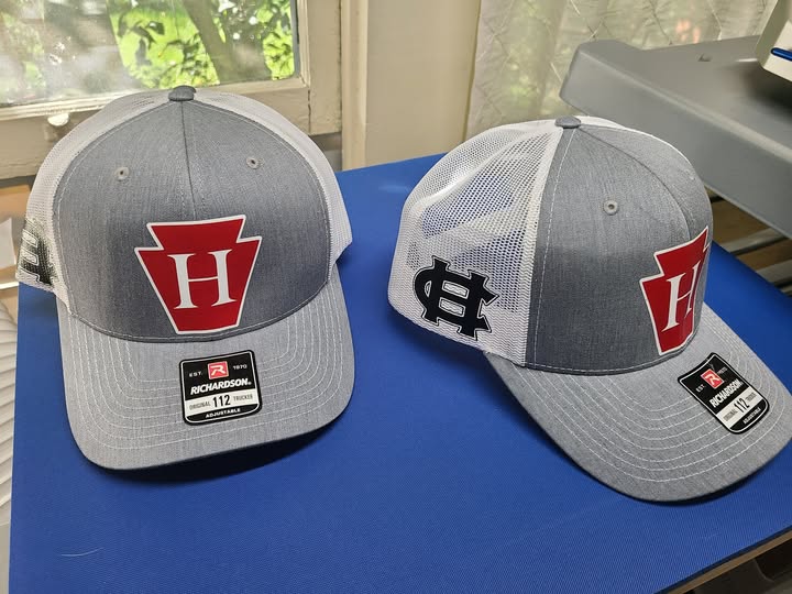 HERITAGE CONFERENCE MESH SNAP BACK HAT WITH SCHOOL LOGO ON THE SIDE