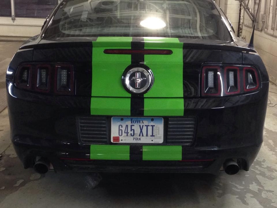 MUSTANG DUAL STRIPE KIT 2005-UP CHOOSE COLOR