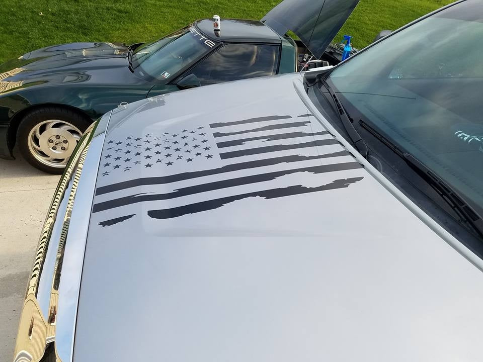 TOYOTA TUNDRA DISTRESSED AMERICAN FLAG VINYL DECAL CHOOSE COLOR